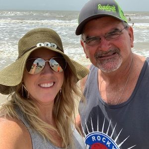 Meet your Posher, Debbie